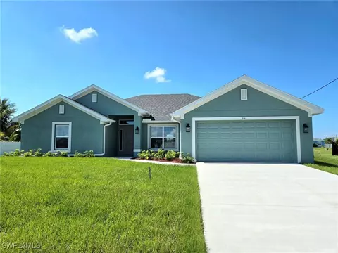 616 NW 17th Pl, Cape Coral, FL 33993