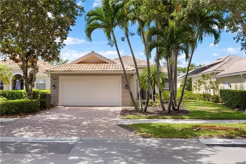 3746 Whidbey Way, Naples, FL 34119