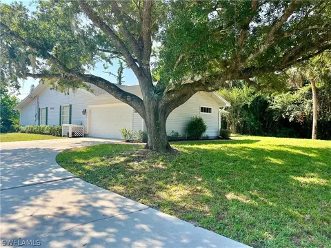 214 Lincoln Ave, Lehigh Acres, FL 33936