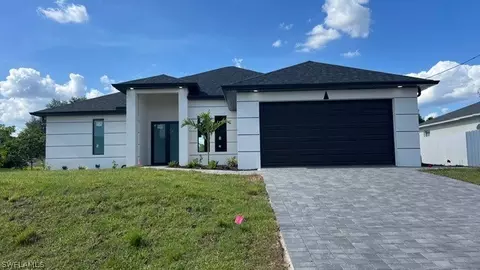 3806 12th St W, Lehigh Acres, FL 33971