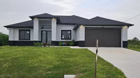 1102 NW 9th St, Cape Coral, FL 33993