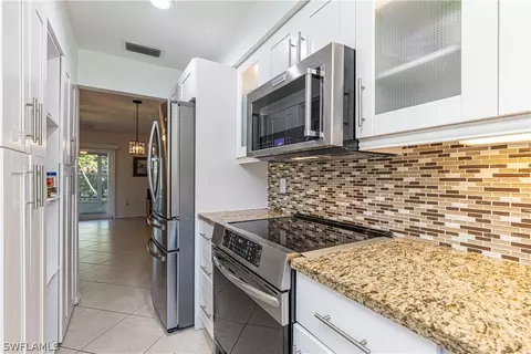 600 Valley Stream Dr #C2, Naples, FL 34113 photo 4