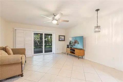 600 Valley Stream Dr #C2, Naples, FL 34113 photo 6