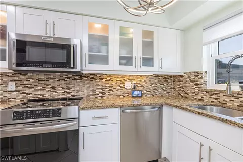 600 Valley Stream Dr #C2, Naples, FL 34113 photo 3