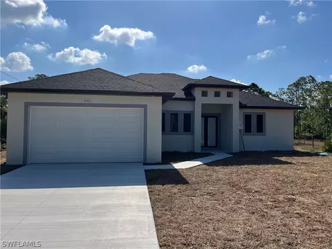 845 Chapman Ave S, Lehigh Acres, FL 33974