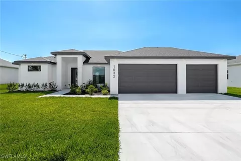 1032 NE 11th Ave, Cape Coral, FL 33909
