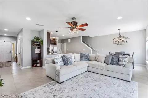 3858 Tilbor Cir, Fort Myers, FL 33916