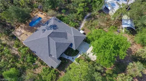 6670 Chipper Ln, North Fort Myers, FL 33917