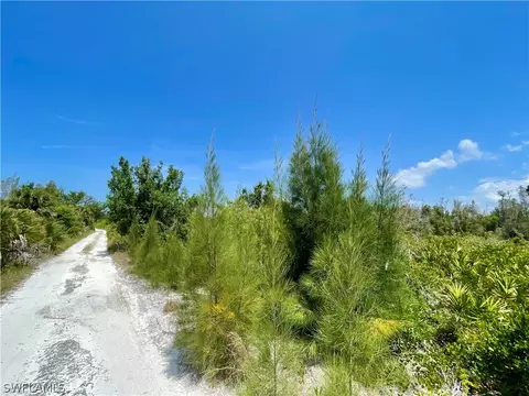 13756 Hampton Rd, Bokeelia, FL 33922