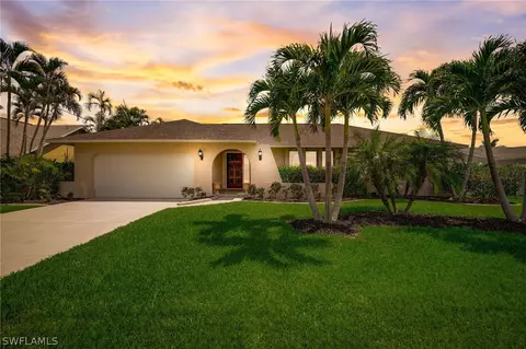 1914 SE 37th Ter, Cape Coral, FL 33904