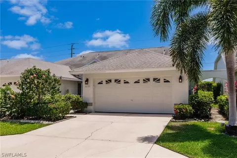 6133 Thresher Dr #402, Naples, FL 34112