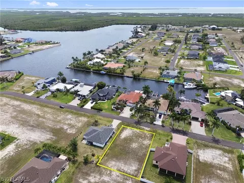 2723 NW 42nd Pl, Cape Coral, FL 33993
