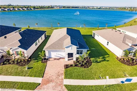 632 Parkshore Lake Ave, Cape Coral, FL 33993