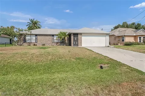 1758 NW 24th Pl, Cape Coral, FL 33993