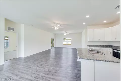 4536 Springview Cir, Labelle, FL 33935 photo 6