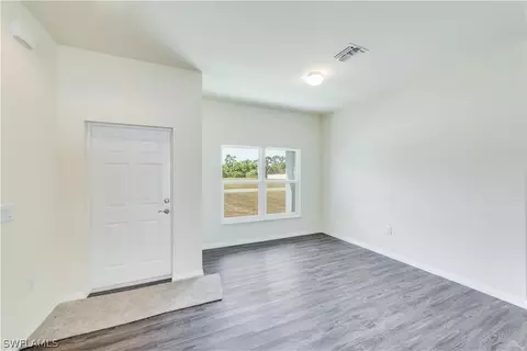 4536 Springview Cir, Labelle, FL 33935 photo 2