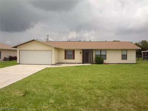 217 SW 38th Ter, Cape Coral, FL 33914