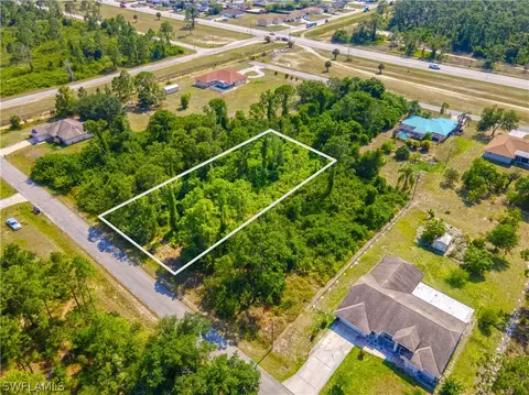 1205 Robert Ave, Lehigh Acres, FL 33972