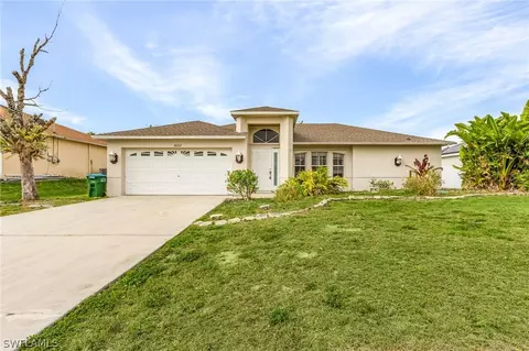2062 NE 20th Ln, Cape Coral, FL 33909