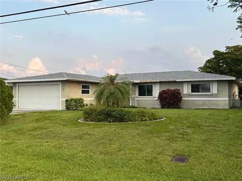 1033 NE Pine Island Ln, Cape Coral, FL 33909