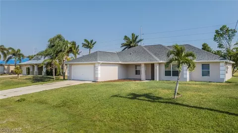2208 NW 8th Ter, Cape Coral, FL 33993