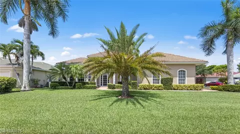 24901 Fairwinds Ln, Bonita Springs, FL 34135