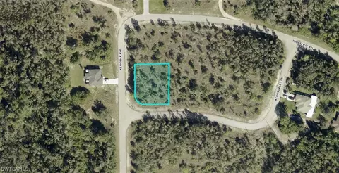307 Kerrsdale Cir, Lehigh Acres, FL 33974