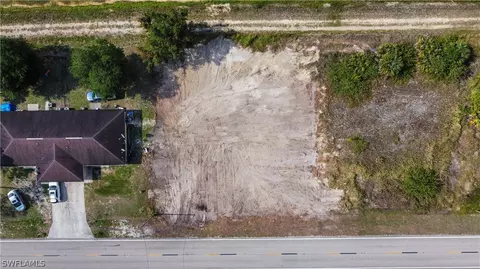 1711-1713 E 12th St, Lehigh Acres, FL 33972