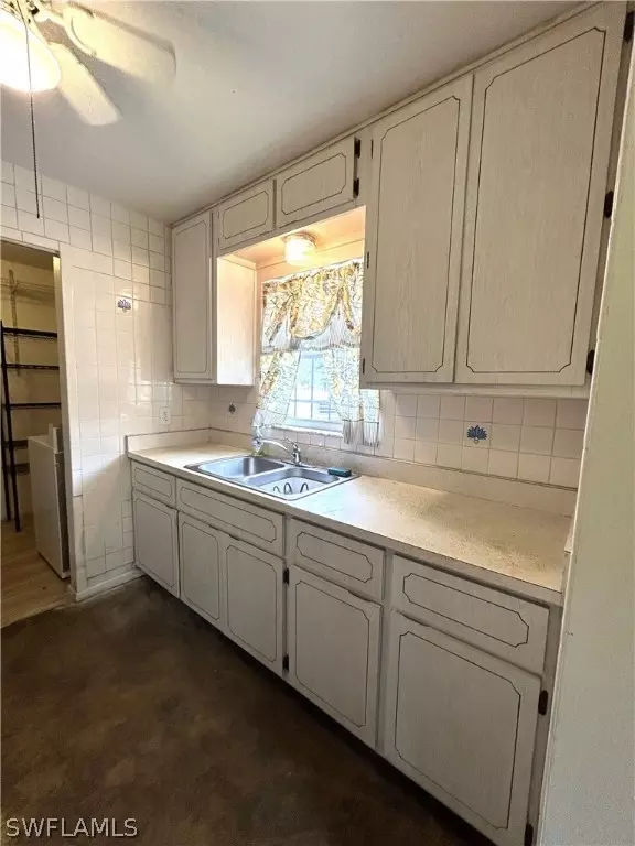  857 Polk St, Fort Myers, FL 33916 photo 10