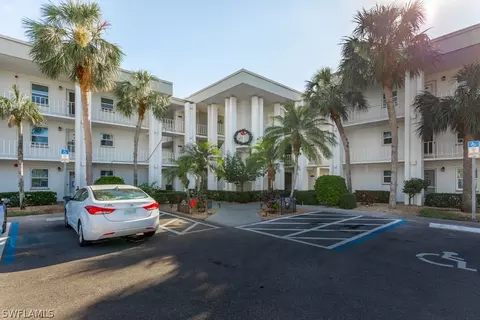 1724 Pine Valley Dr #103, Fort Myers, FL 33907