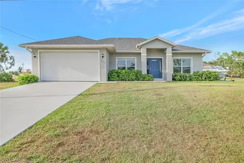 2404 NW 24th Ter, Cape Coral, FL 33993