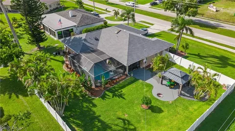 2316 Viscaya Pkwy, Cape Coral, FL 33990