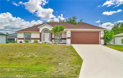 2110 NE 22nd Pl, Cape Coral, FL 33909