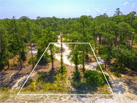 5 Louis Ave, Lehigh Acres, FL 33936