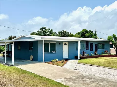 4871 Orange Grove Blvd, North Fort Myers, FL 33903