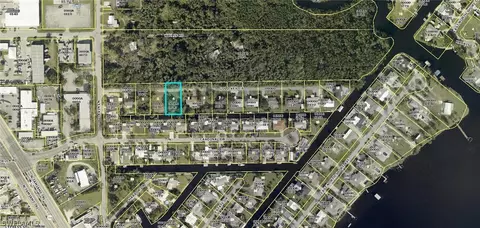76 Gold Key Ct, North Fort Myers, FL 33917