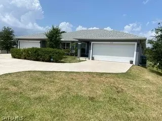 5248-5250 Coronado Pkwy, Cape Coral, FL 33904