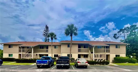 5707 Foxlake Dr #4, North Fort Myers, FL 33917
