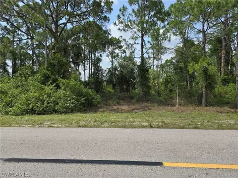 653 Nimitz Blvd, Lehigh Acres, FL 33974