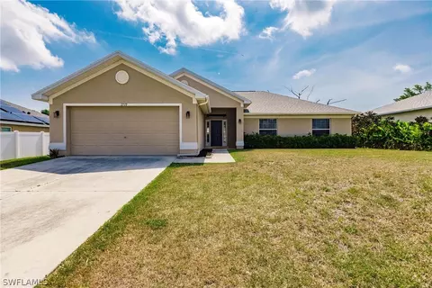 2719 SW 9th Pl, Cape Coral, FL 33914