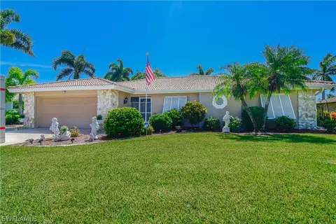 4130 Prestwick Ct, North Fort Myers, FL 33903