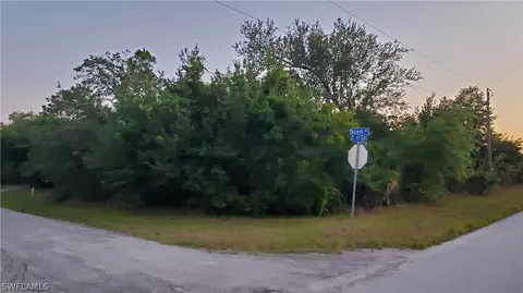 3806 E 17th St, Lehigh Acres, FL 33972