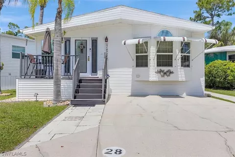 10702 Everglades Kite Cir, Estero, FL 33928