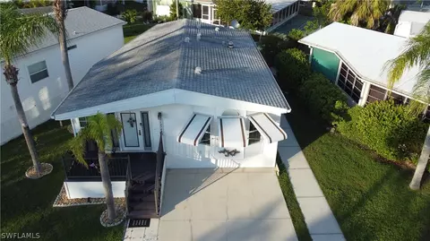 10702 Everglades Kite Cir, Estero, FL 33928 photo 4