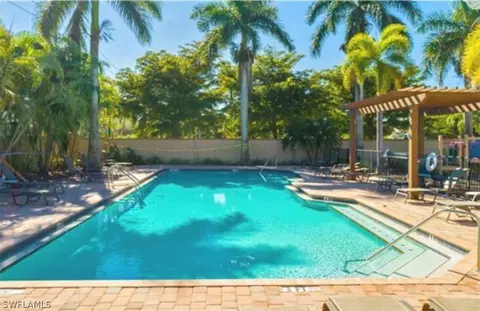 1430 Serrano Cir, Naples, FL 34105 photo 24