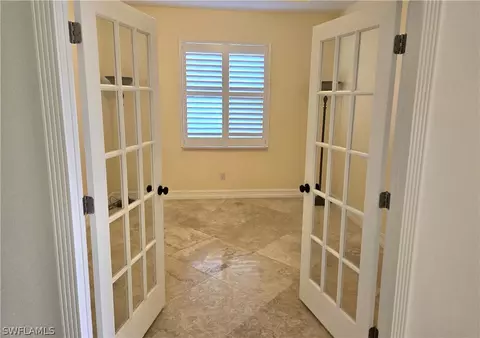 1430 Serrano Cir, Naples, FL 34105 photo 17