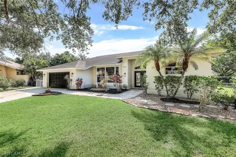 19374 Pine Glen Dr, Fort Myers, FL 33967