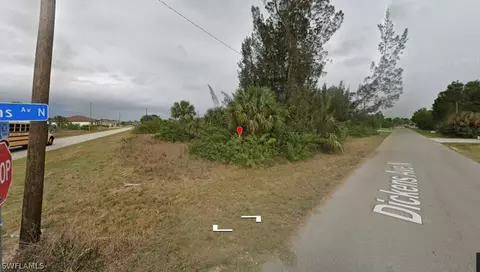 2428 Daniel Ave, Lehigh Acres, FL 33971