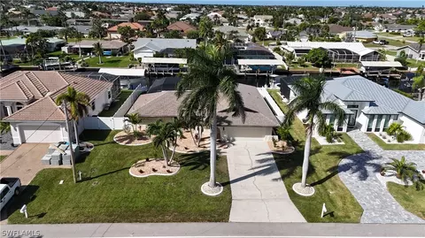 5214 Skyline Blvd, Cape Coral, FL 33914