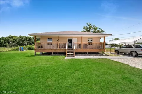 5520 Tice St, Fort Myers, FL 33905